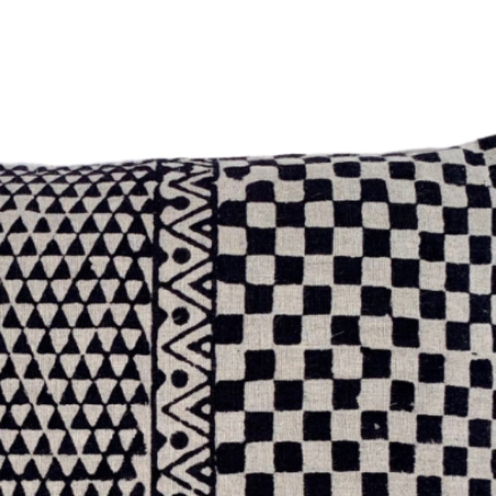 Samburu Charcoal Petit Lumbar Pillow Cover
