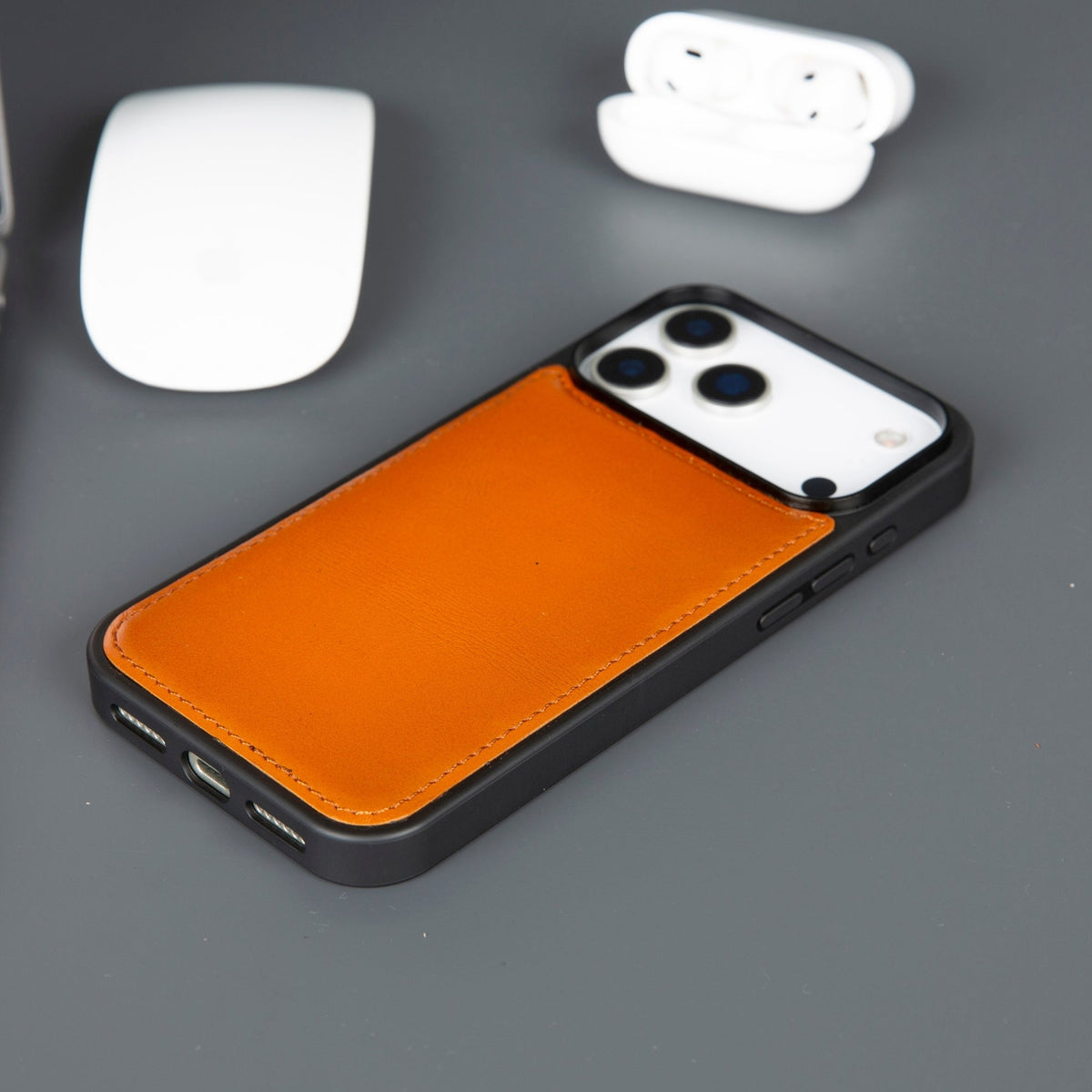 Casper iPhone 17 Pro Leather Wallet Case – MagSafe Compatible