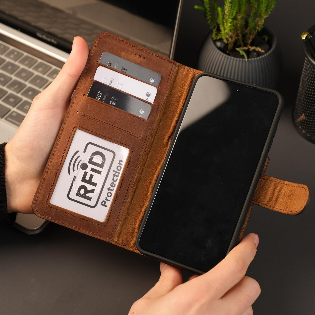 Leather Samsung Galaxy S25 Plus Wallet Case | Buffalo